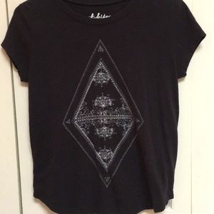 american eagle t-shirt